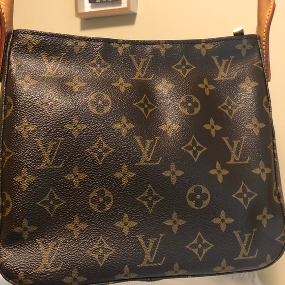 āSoldāLouis Vuitton Looping MM - Picture 6 of 9